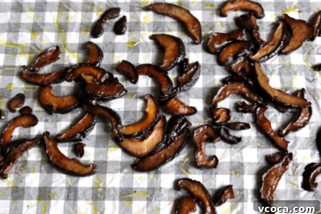 Warm Pumpkin Buns and Savory Shiitake BLT 9 Flavorful shiitake mushrooms, marinated and baked, ready to be the star ingredient in a vegetarian BLT sandwich.